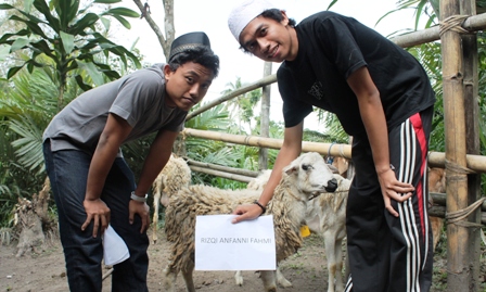 Al-Faraby Adakan Bakti Kurban di Ngandong